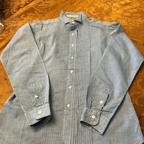 Paul Stuart New York Woman’s Cotton Pleated Bib Front Tuxedo Shirt Size 8 EUC - Picture 13 of 13